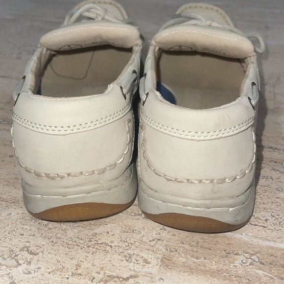 WEST MARINE Cream 1-Eye Performance Boat Mocs in size 8 Pre owned condition. - Picture 6 of 11